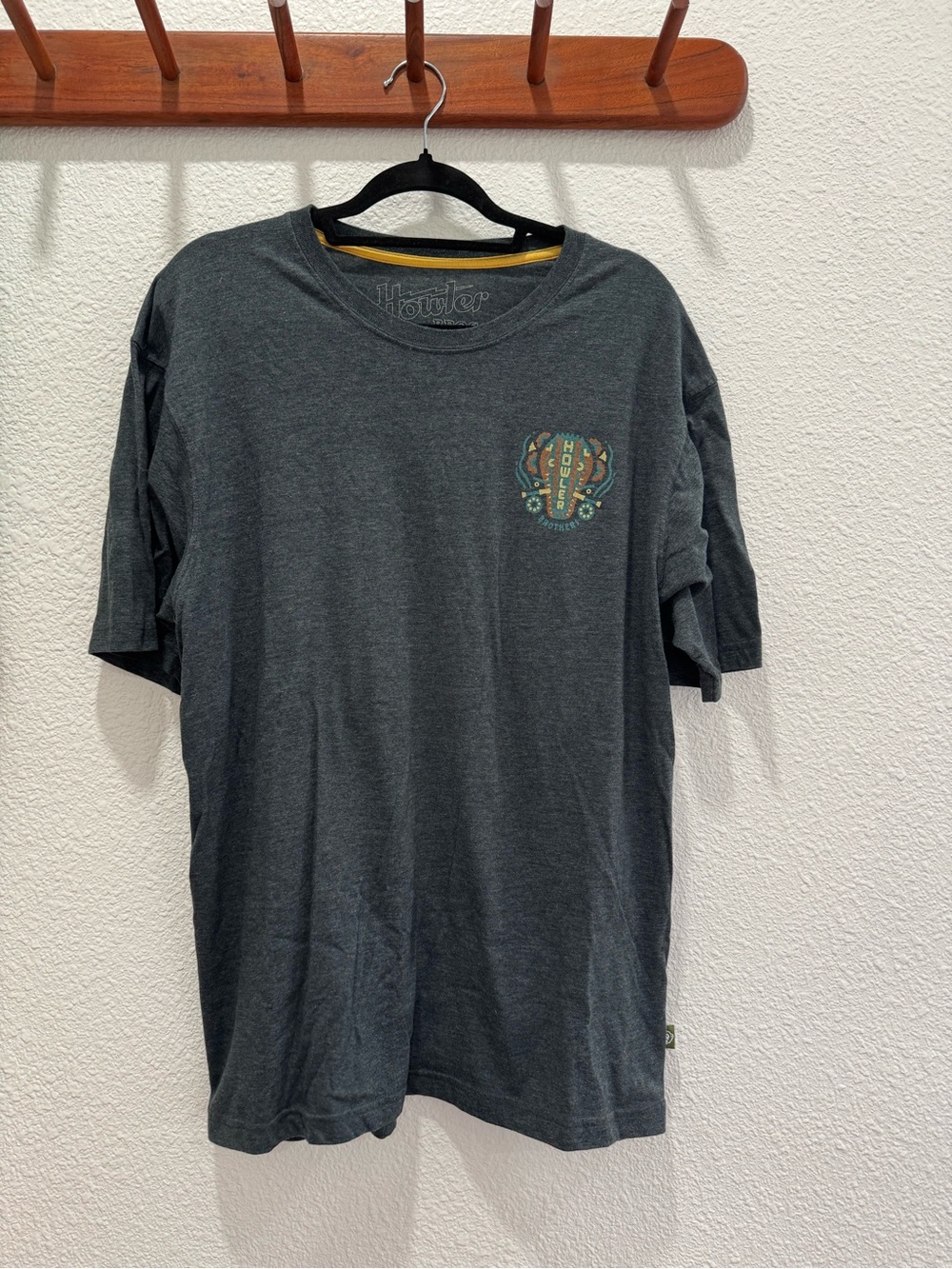 Howler Brothers Charcoal Short-Sleeve Tee with Multicolor Chest Crest